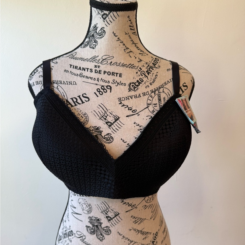 Maidenform Black Textured‎ Bra